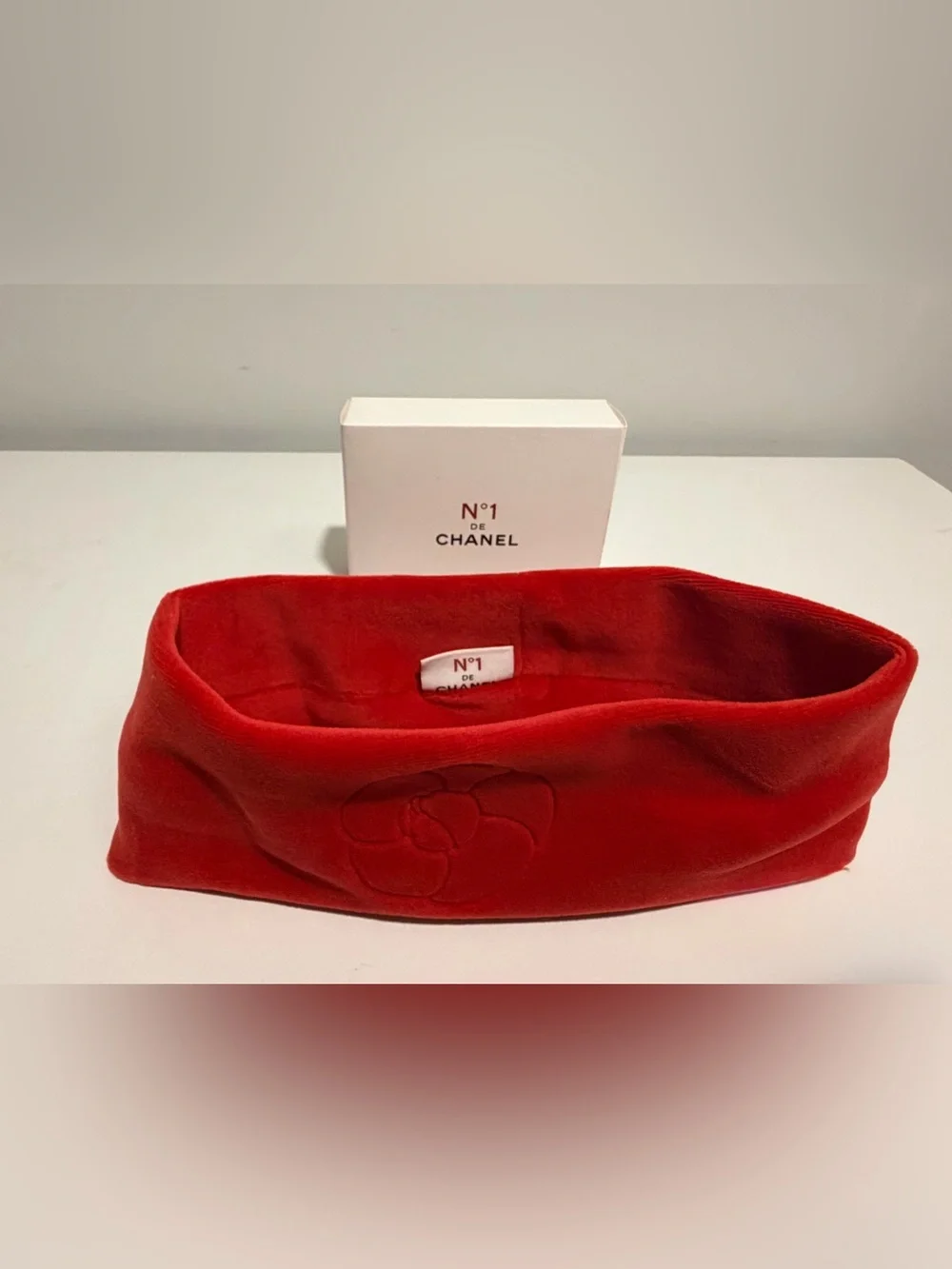 CHANEL Red Velvet Camellia Headband - Picture 1 of 2